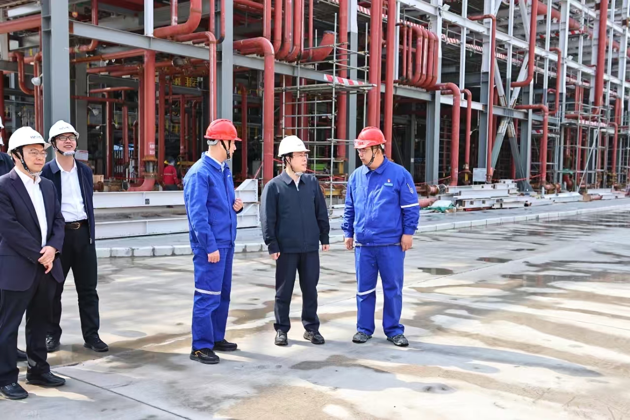 省委常委、秘书长姜有为来盘调研
