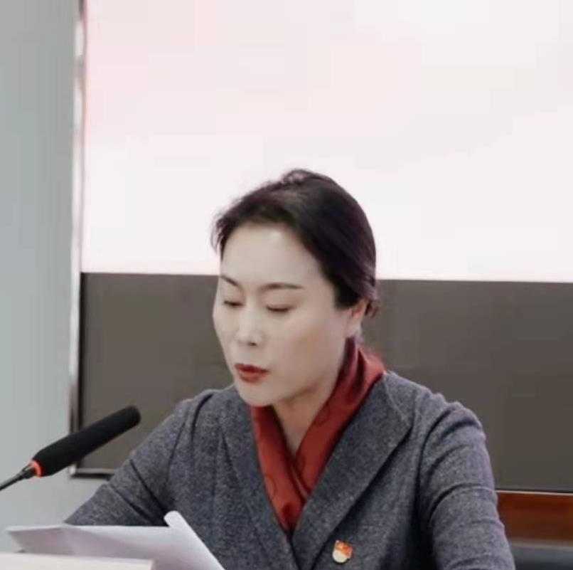 市公共采购交易中心举办十九届六中全会...