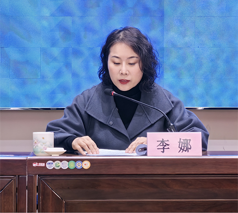 市采购交易中心召开传达省市委文件精神...