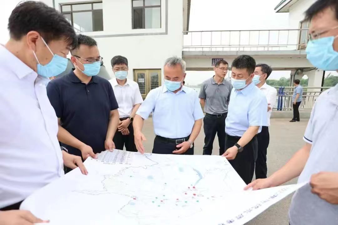 盘锦市委书记、市总河长王炳森开展巡河调研并检查防汛工作