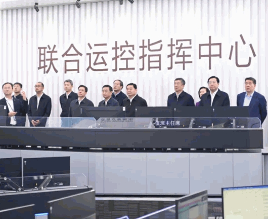 郝鹏王新伟到省机场集团调研并召开专题...