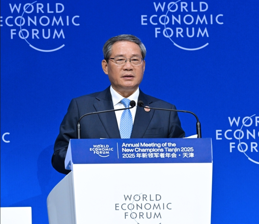 李强出席2025年夏季达沃斯论坛开幕式并...