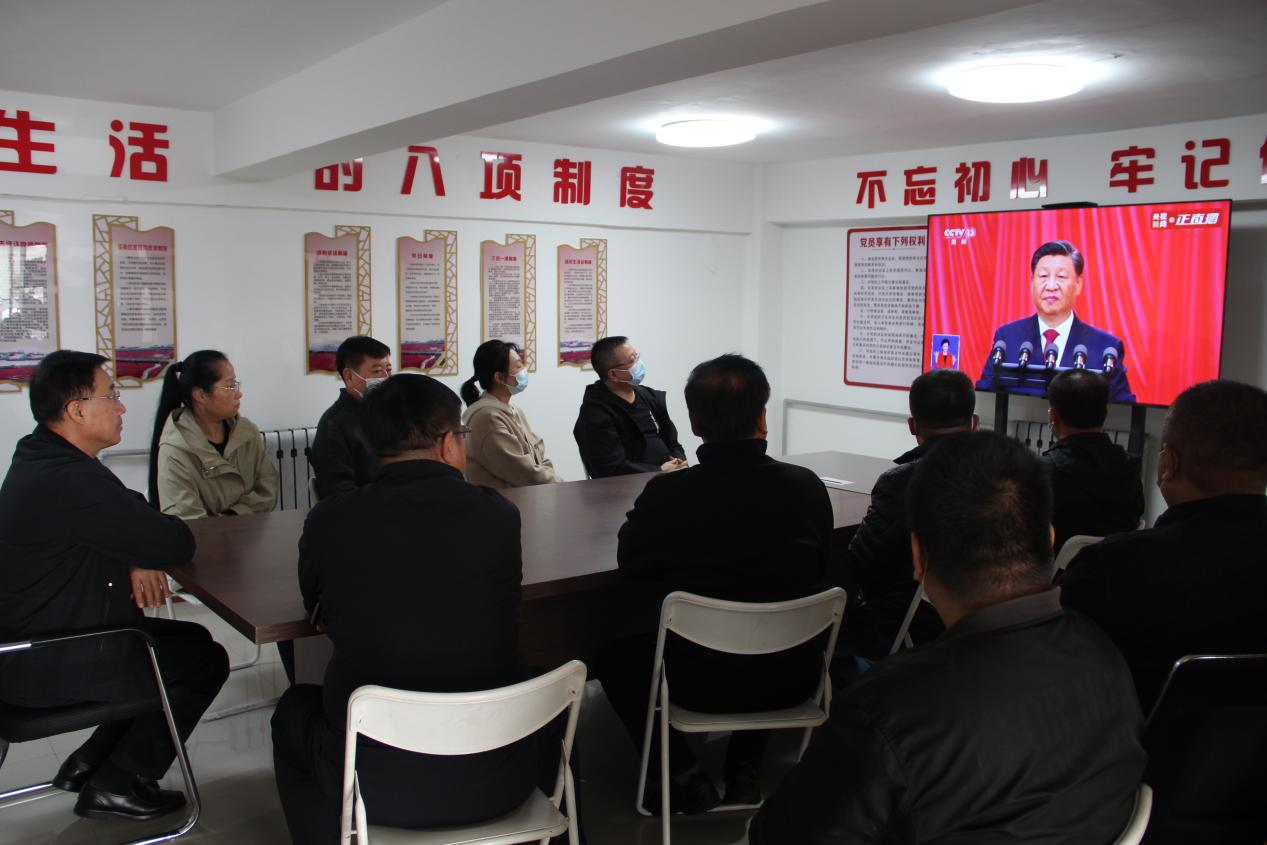 市残联认真组织收听收看中国共产党第二十次全国代表大会开幕会