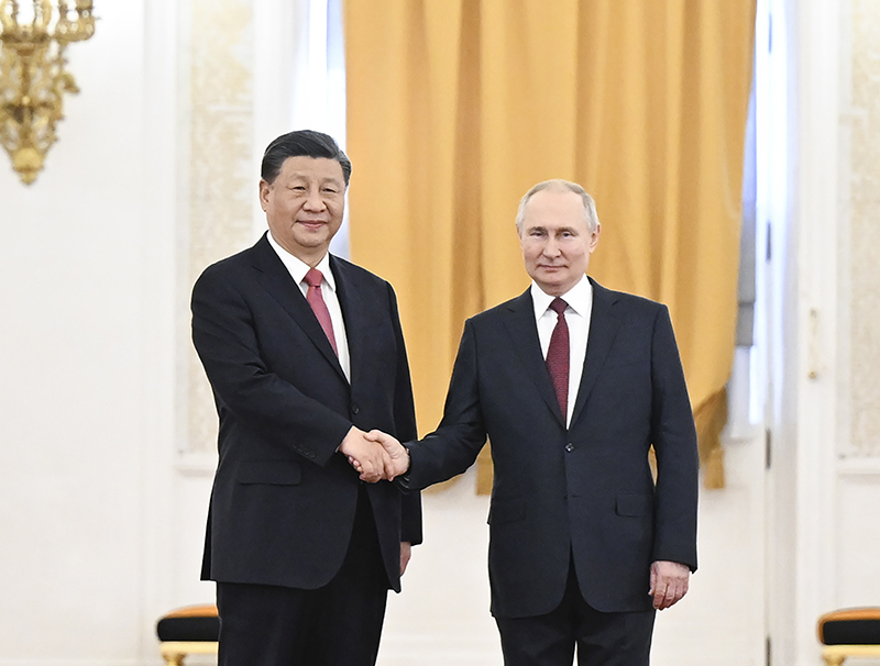 习近平同俄罗斯总统普京举行会谈...