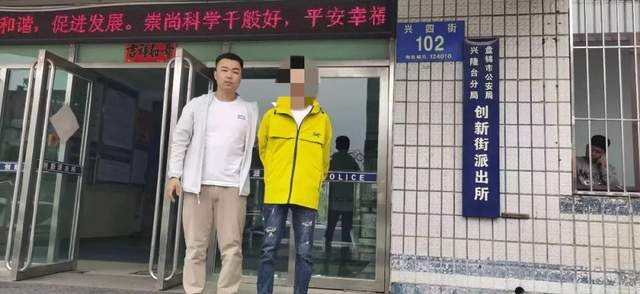 https://p3-sign.toutiaoimg.com/tos-cn-i-6w9my0ksvp/d6aee99e60704faca8692618cae0a161~tplv-tt-shrink:640:0.image?lk3s=06827d14&traceid=20240511090629D5D2D33121CFB08FC4A0&x-expires=2147483647&x-signature=sIsapByJQvdJKJS2LkwwKq%2Bgac0%3D