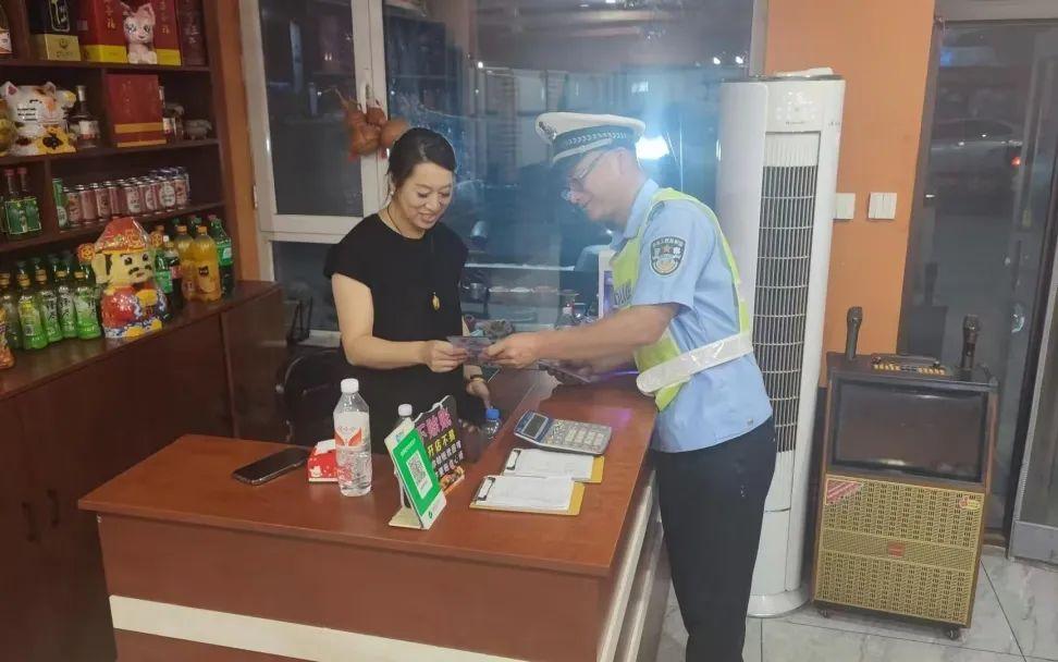 https://p3-sign.toutiaoimg.com/tos-cn-i-6w9my0ksvp/c53a54de7e61489aab937703a86ddc3c~noop.image?_iz=58558&from=article.pc_detail&lk3s=953192f4&x-expires=1724201443&x-signature=Gm3mNEdUYMGhcJx8LtkYTSw%2B7P0%3D